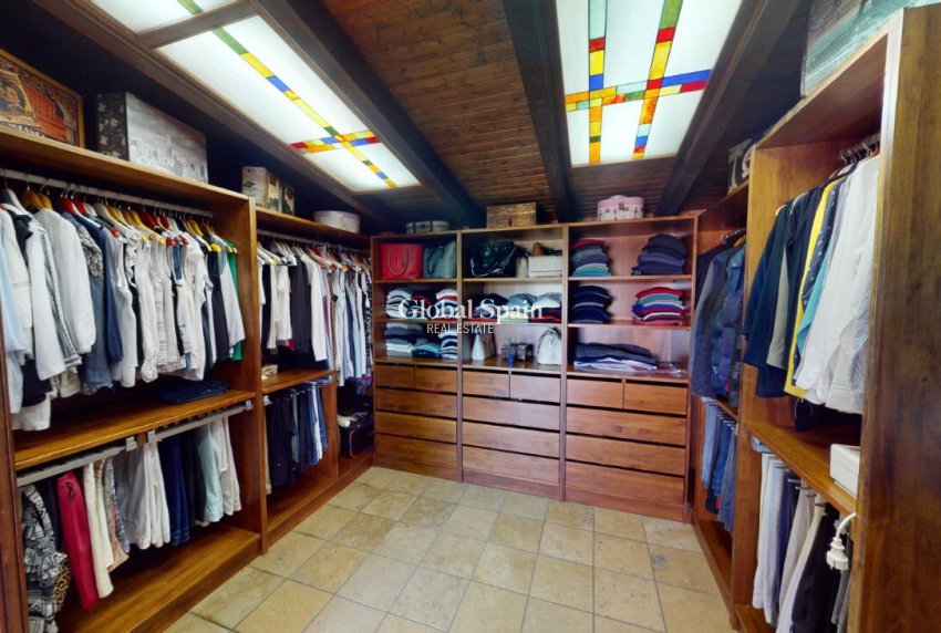 Resale - VILLA -
ALMORADÍ - Inland