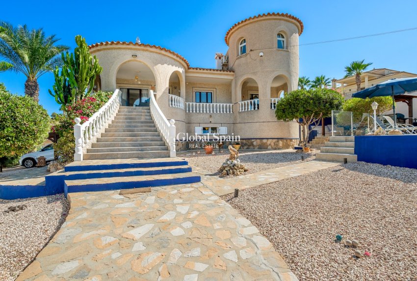 Resale - VILLA -
ALMORADÍ - Inland