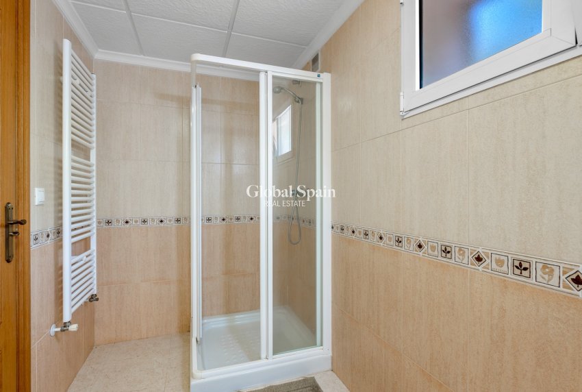 Resale - VILLA -
ALMORADÍ - Inland