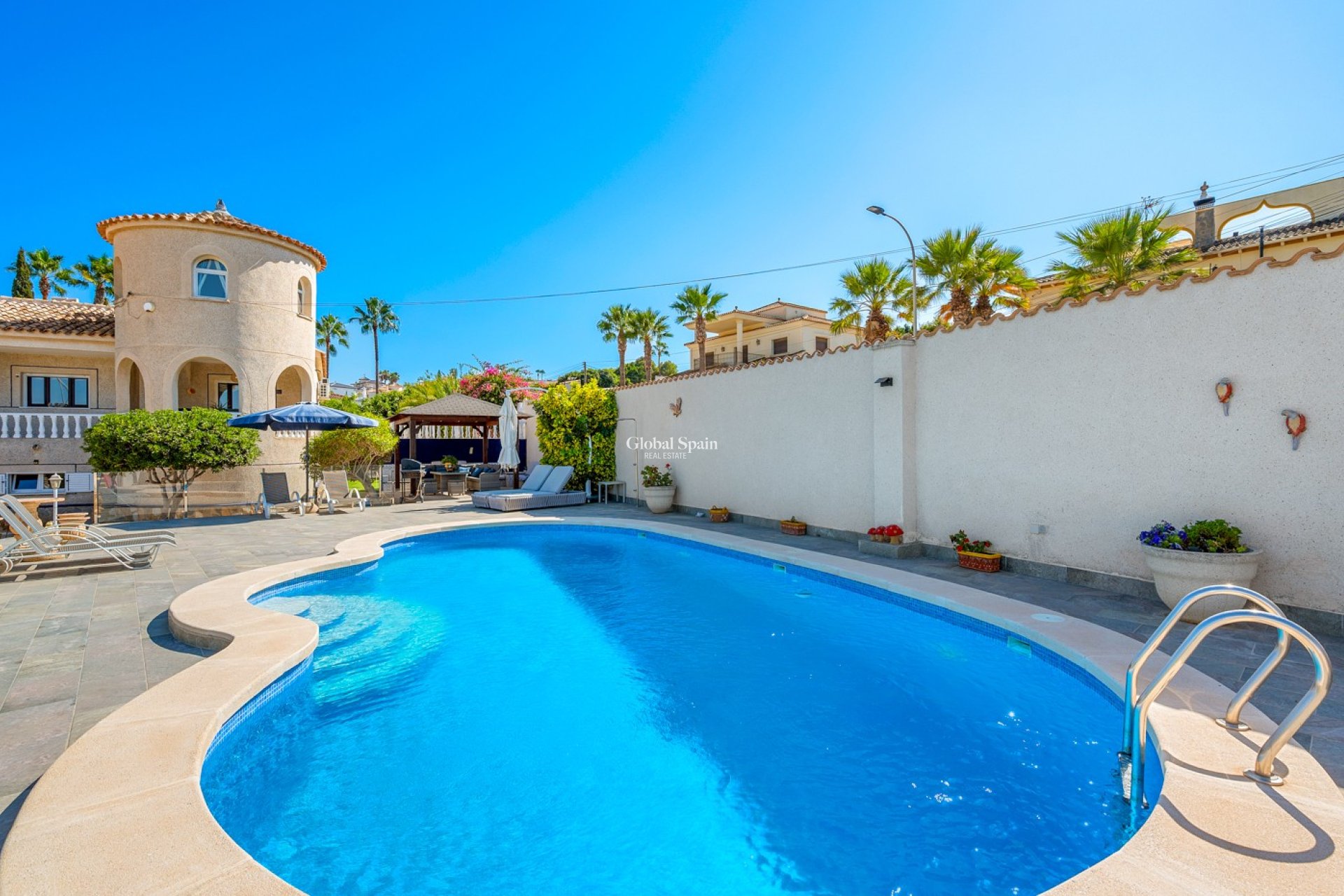 Resale - VILLA -
ALMORADÍ - Inland