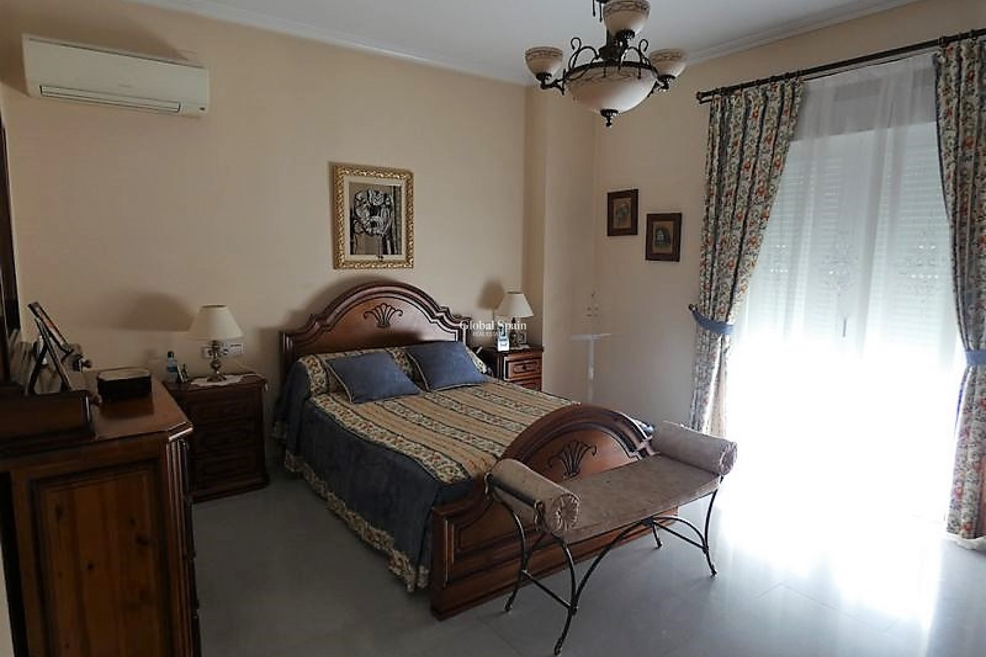 Resale - VILLA -
ALMORADÍ - Inland