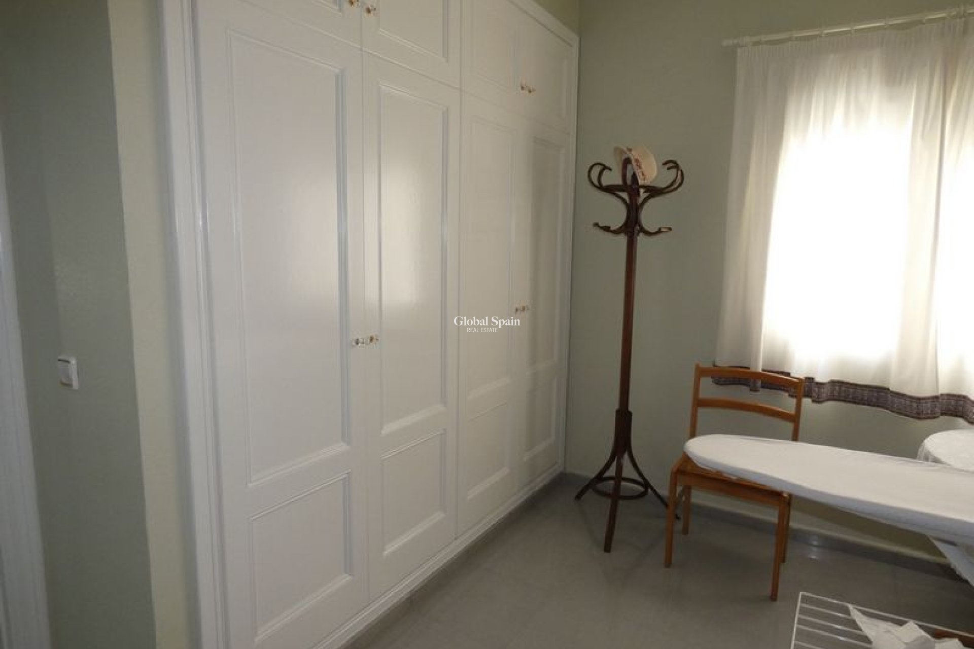 Resale - VILLA -
ALMORADÍ - Inland