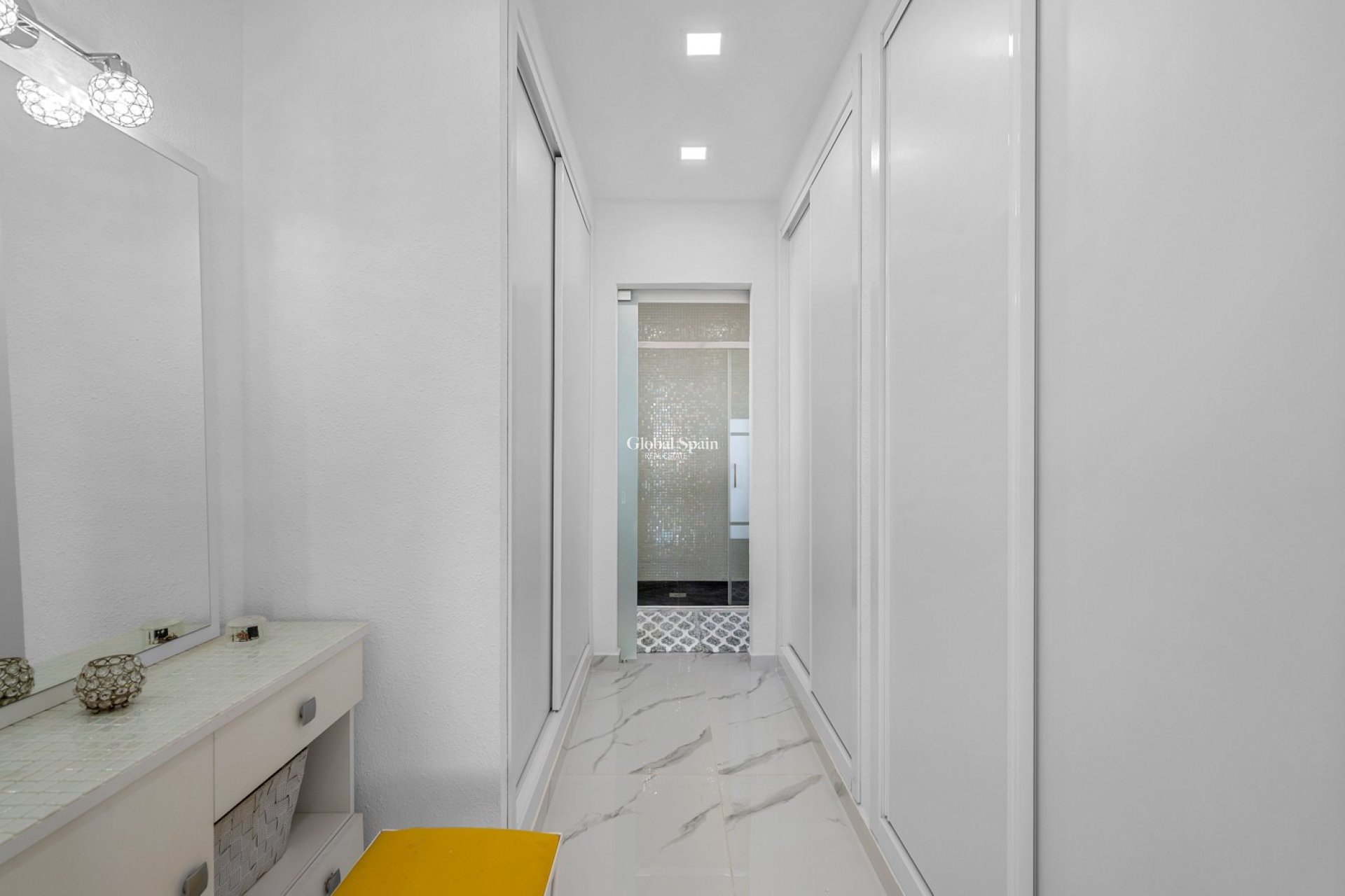 Resale - VILLA -
ALMORADÍ - Inland