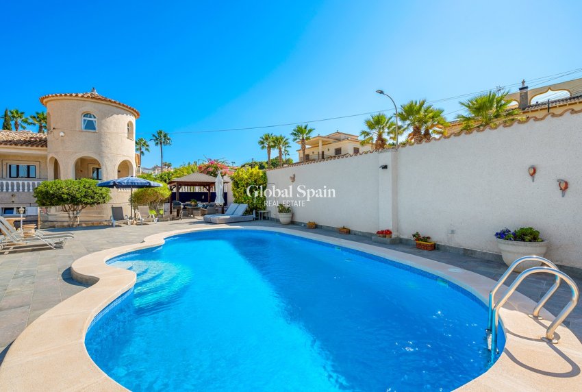 Resale - VILLA -
ALMORADÍ - Inland