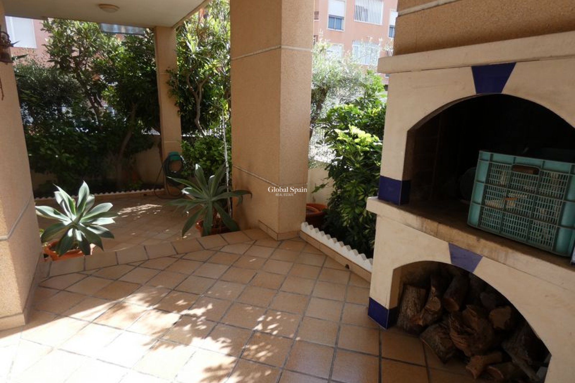 Resale - VILLA -
ALMORADÍ - Inland