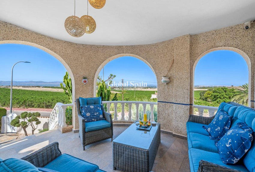Resale - VILLA -
ALMORADÍ - Inland