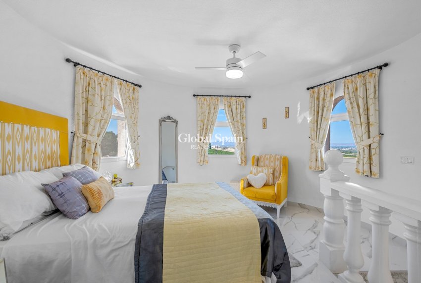 Resale - VILLA -
ALMORADÍ - Inland