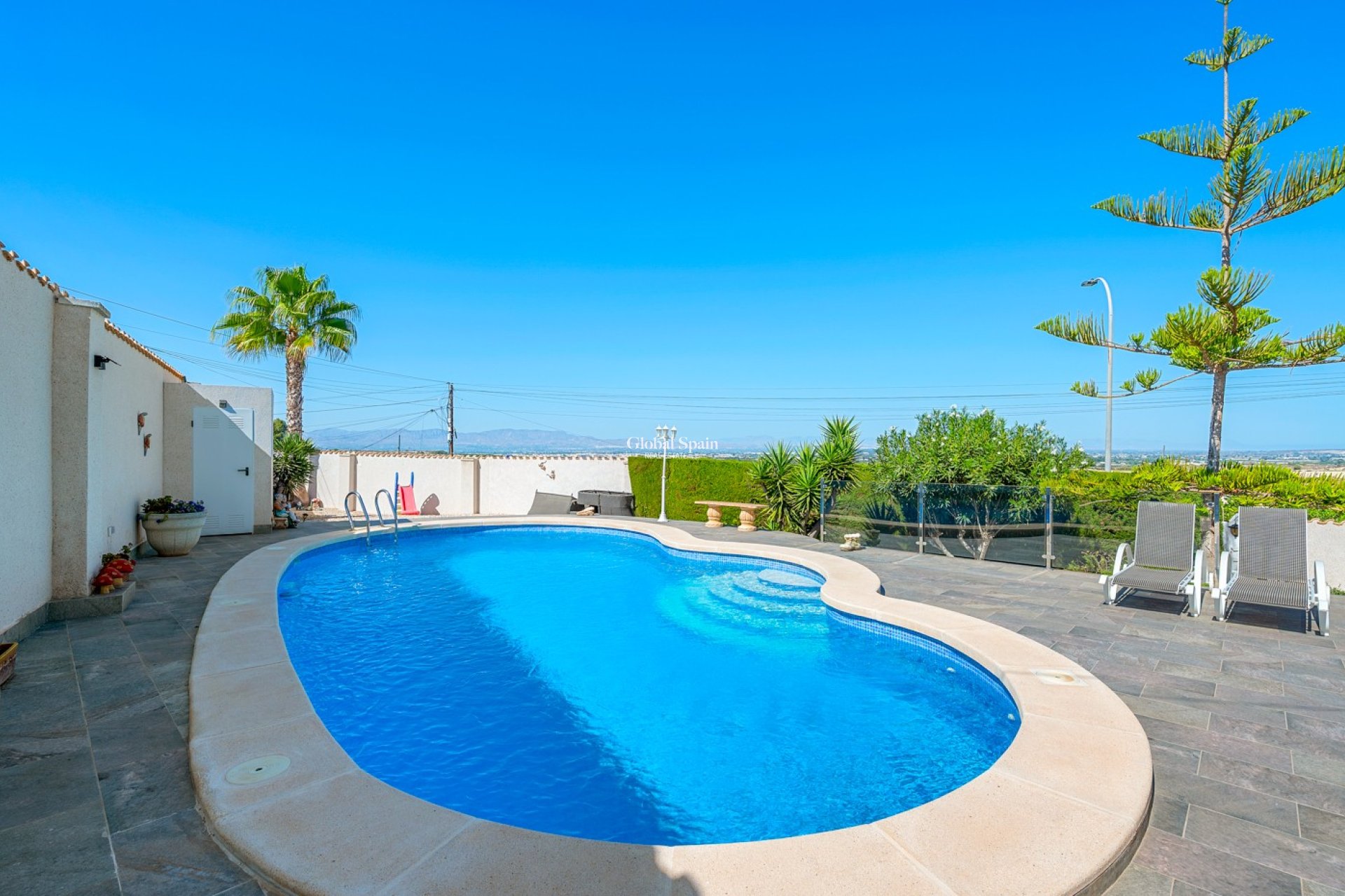 Resale - VILLA -
ALMORADÍ - Inland