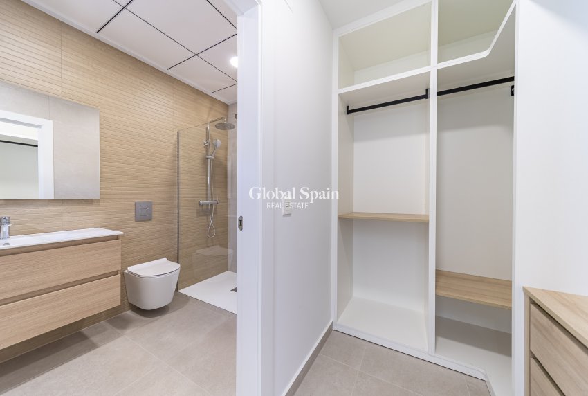 Resale - Villa -
Almoradi - Las Heredades