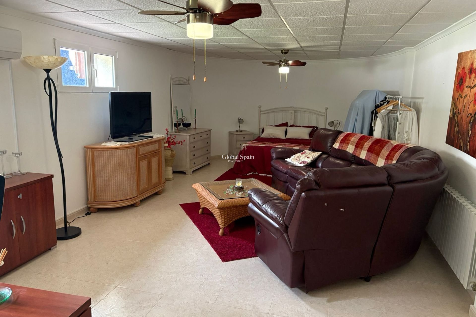 Resale - VILLA -
ALMORADÍ