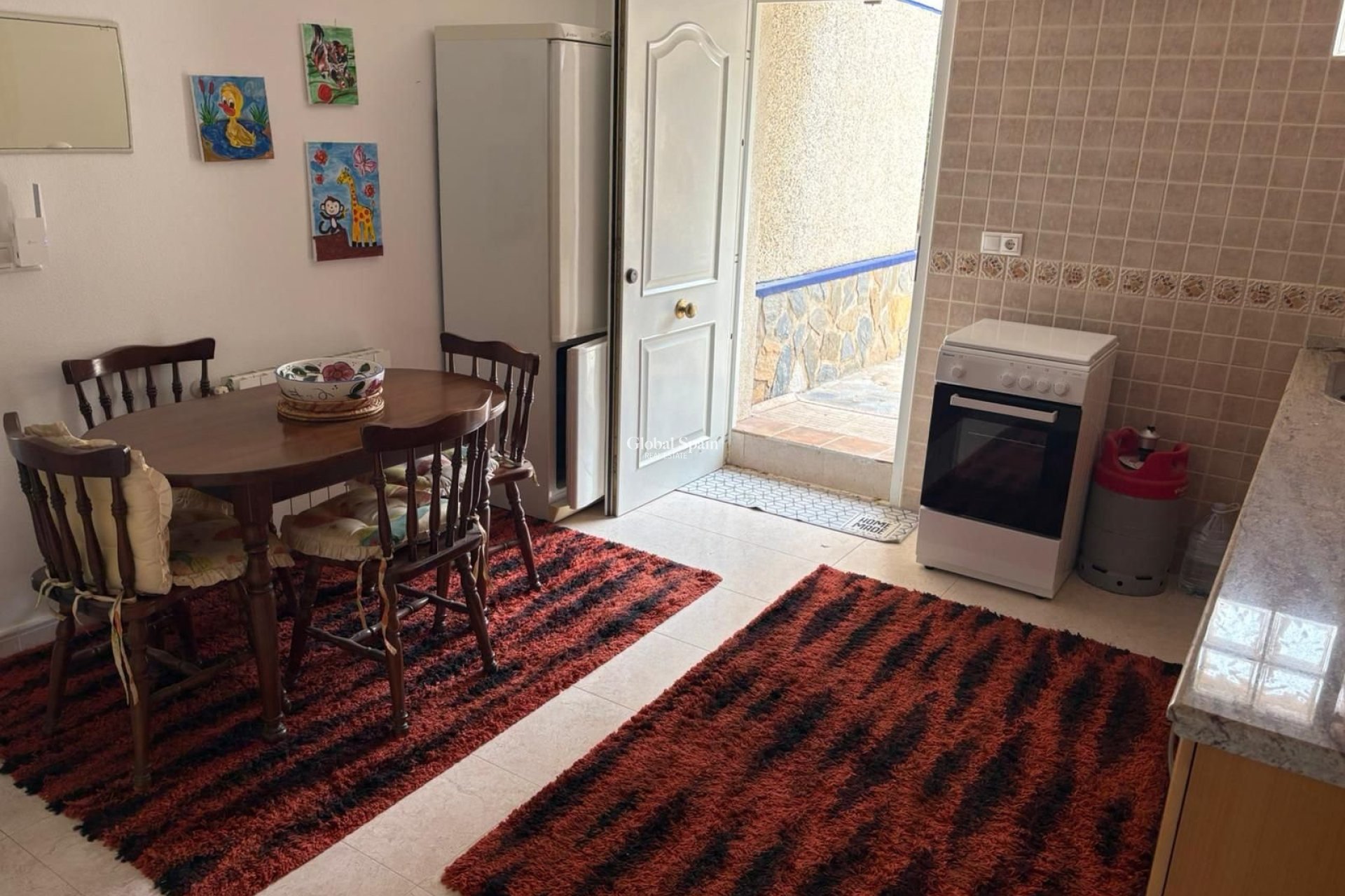 Resale - VILLA -
ALMORADÍ