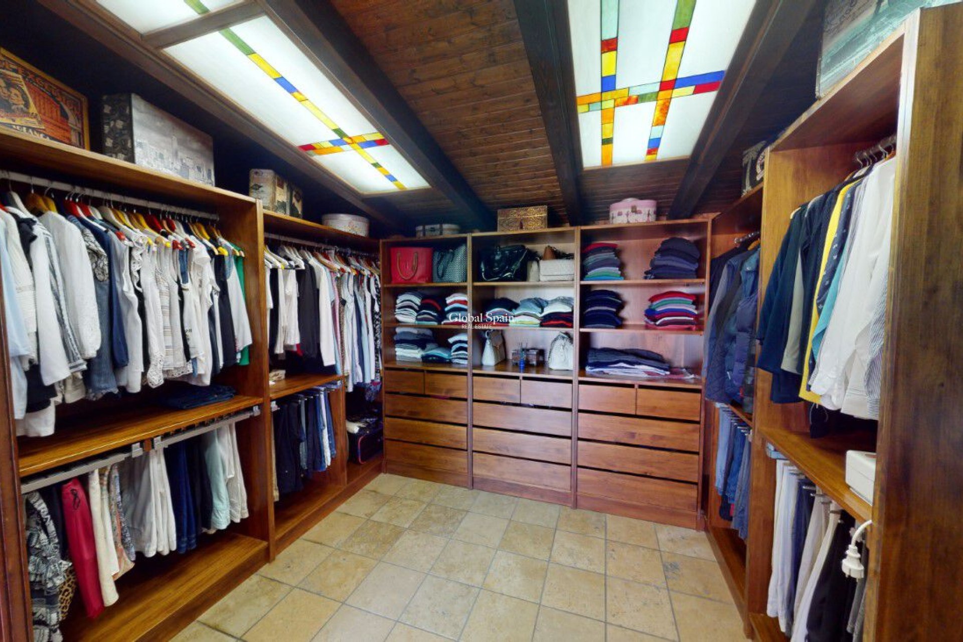 Resale - Villa -
ALMORADÍ