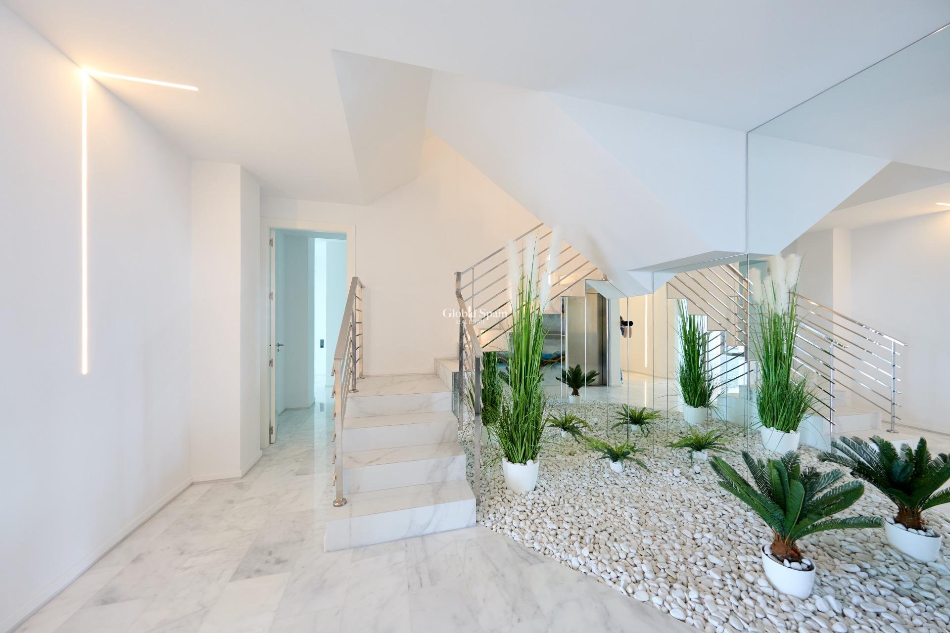 Resale - Villa -
ALTEA - ALTEA HILLS