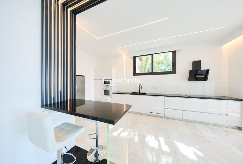 Resale - Villa -
ALTEA - ALTEA HILLS