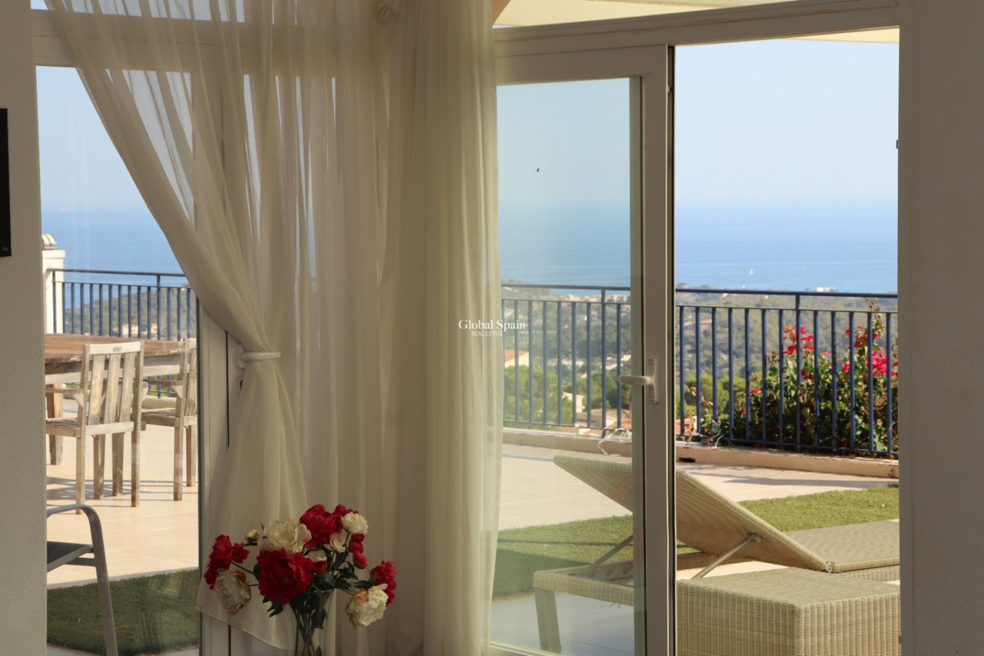 Resale - VILLA -
ALTEA - Costa Blanca