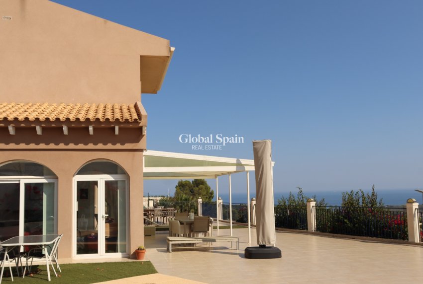 Resale - VILLA -
ALTEA - Costa Blanca