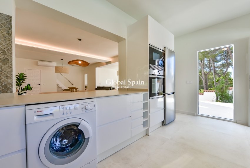 Resale - VILLA -
ALTEA - Costa Blanca