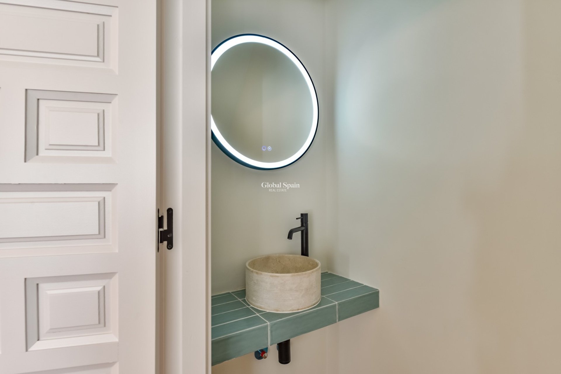 Resale - VILLA -
ALTEA - Costa Blanca