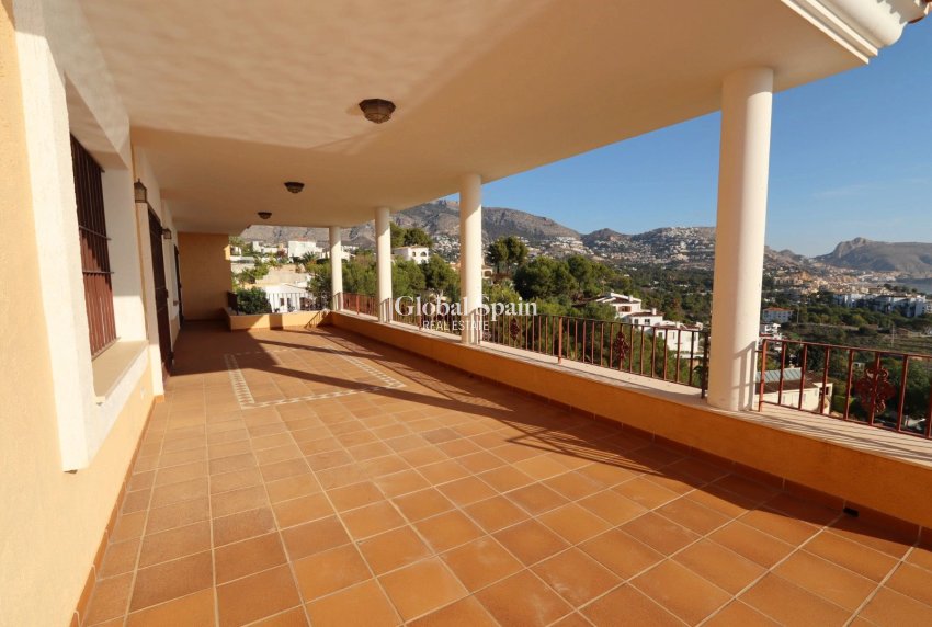 Resale - VILLA -
ALTEA - Costa Blanca