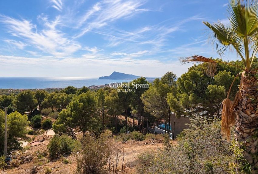 Resale - VILLA -
ALTEA - Costa Blanca
