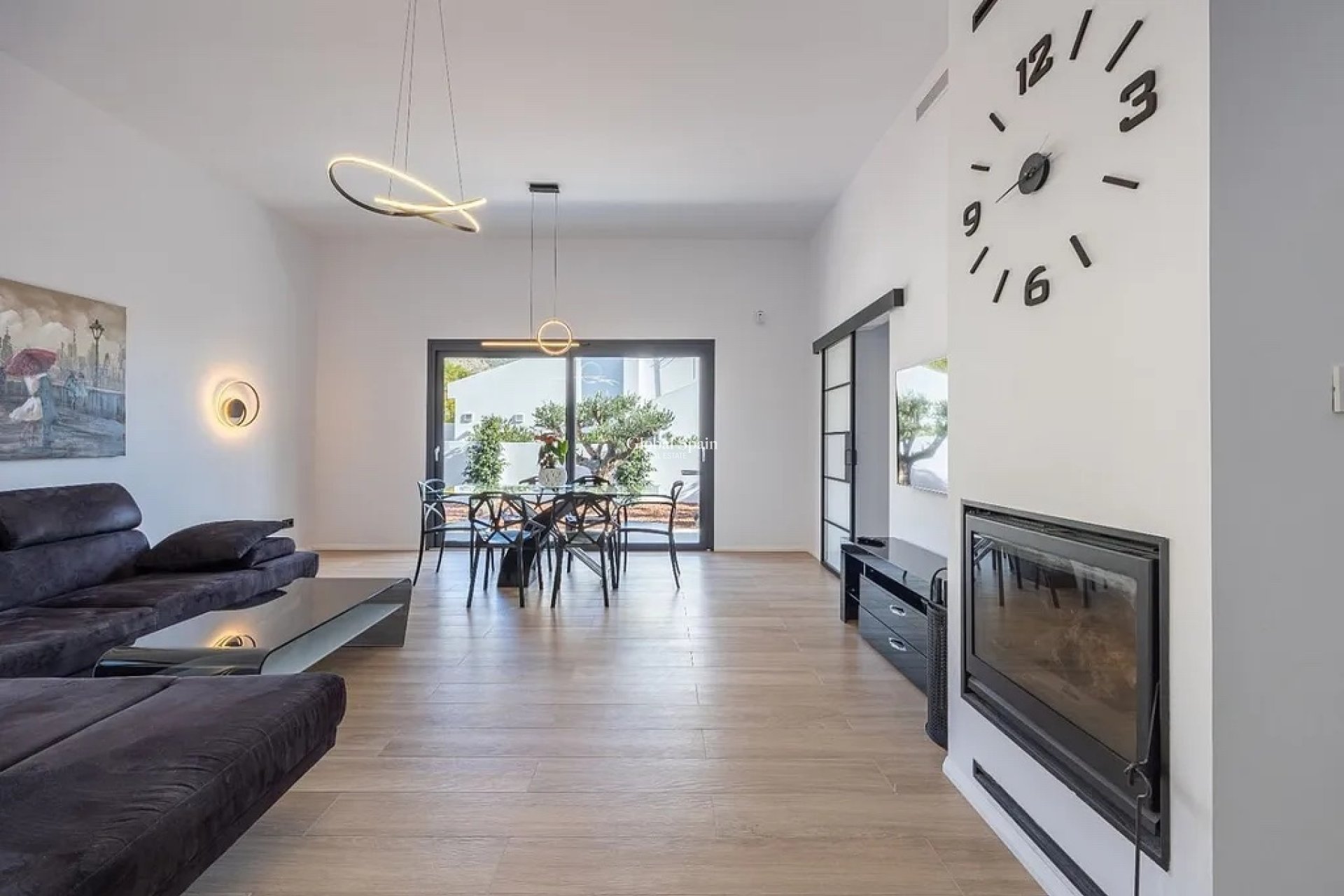 Resale - VILLA -
ALTEA