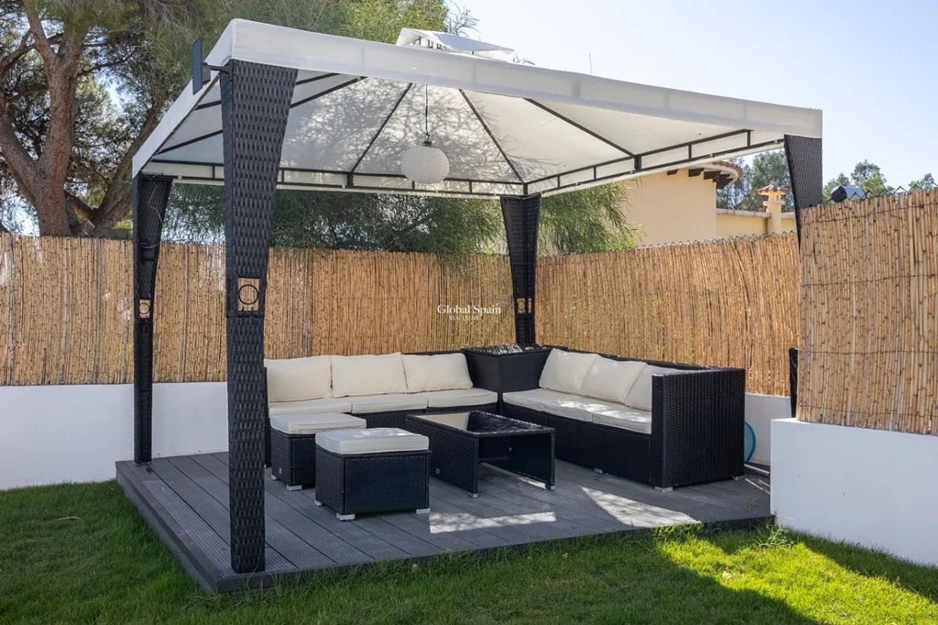 Resale - VILLA -
ALTEA