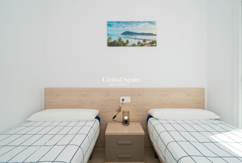 Resale - VILLA -
AVILESES - Inland