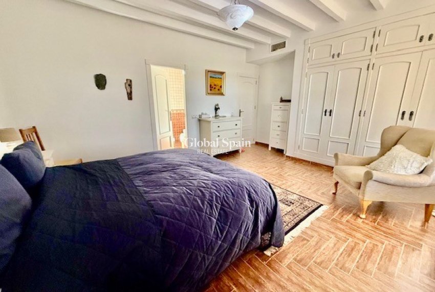 Resale - VILLA -
AVILESES - Inland