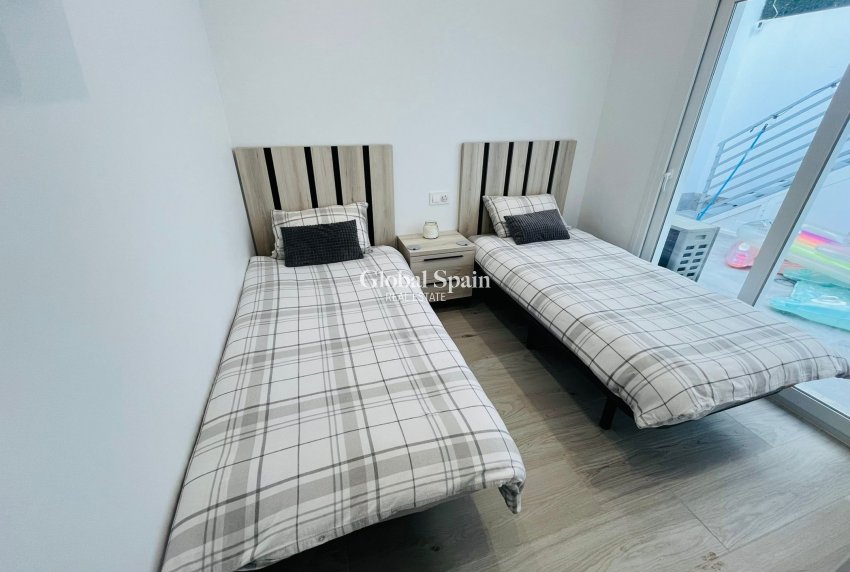 Resale - VILLA -
AVILESES - Inland