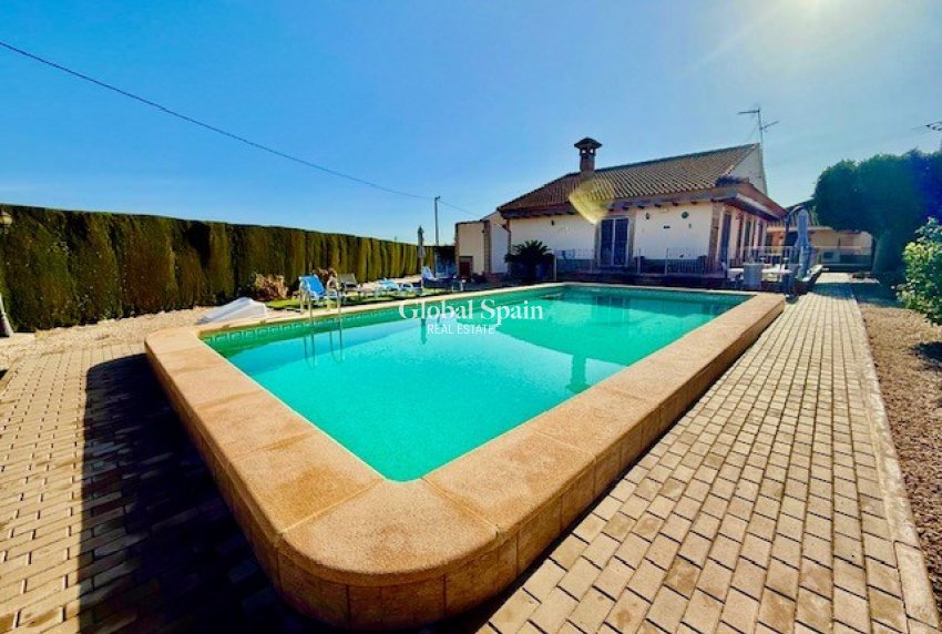 Resale - VILLA -
AVILESES - Inland