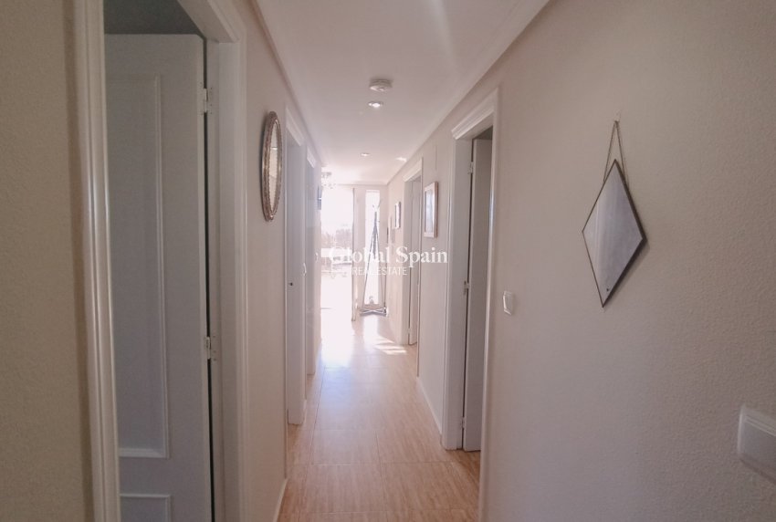 Resale - VILLA -
AVILESES - Inland