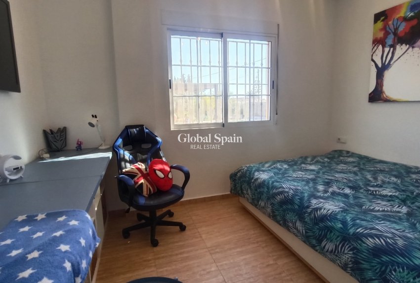 Resale - VILLA -
AVILESES - Inland