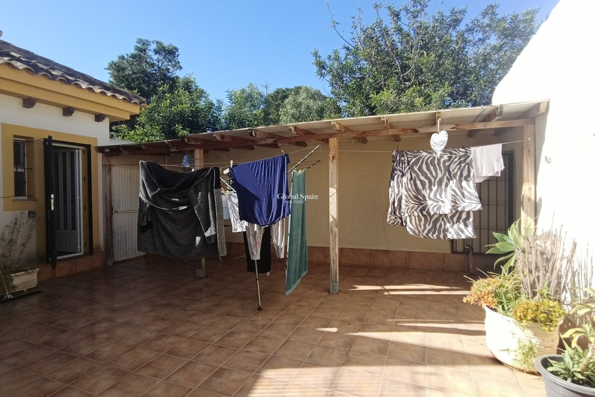 Resale - VILLA -
AVILESES - Inland