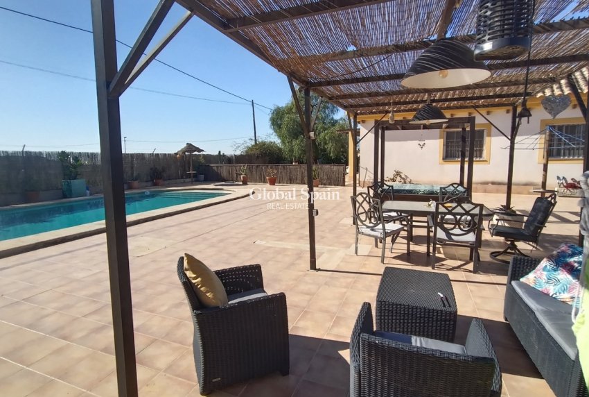 Resale - VILLA -
AVILESES - Inland