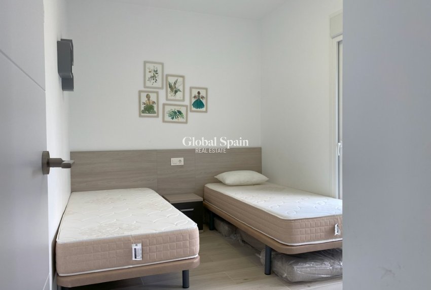 Resale - VILLA -
AVILESES - Inland