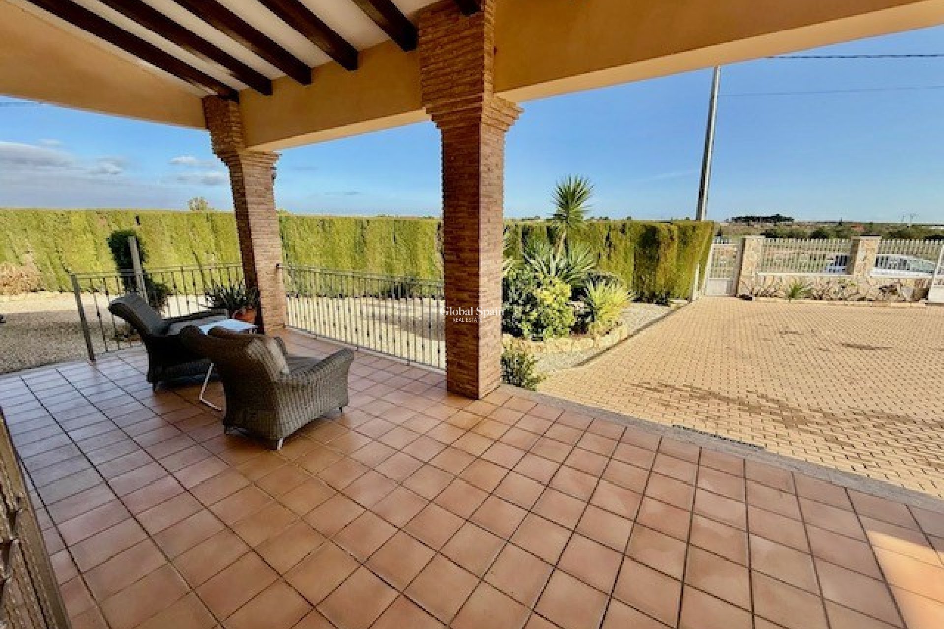 Resale - VILLA -
AVILESES - Inland