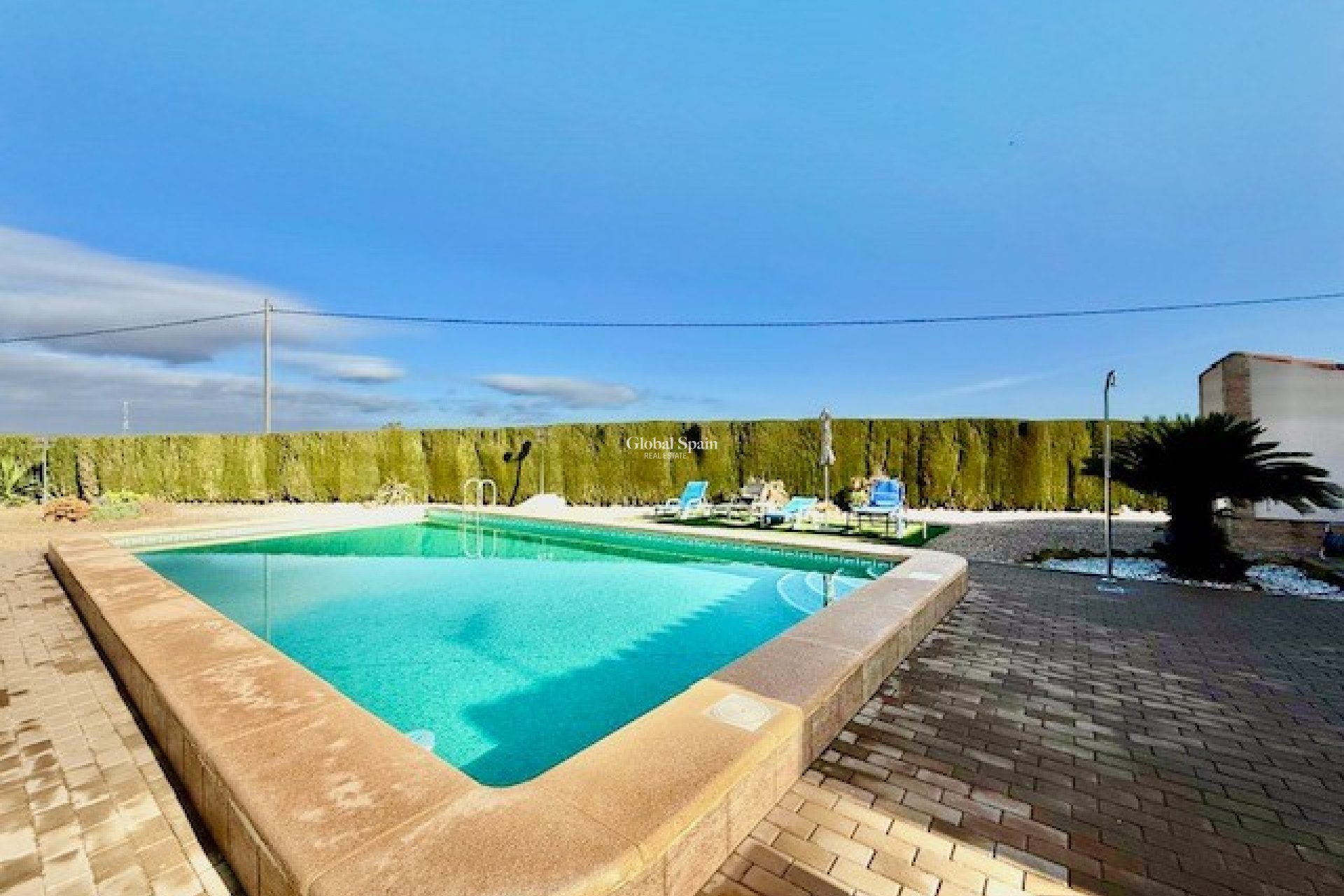 Resale - VILLA -
AVILESES - Inland