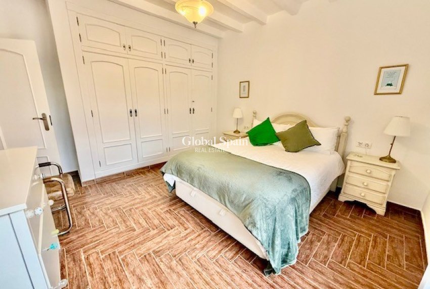 Resale - VILLA -
AVILESES - Inland