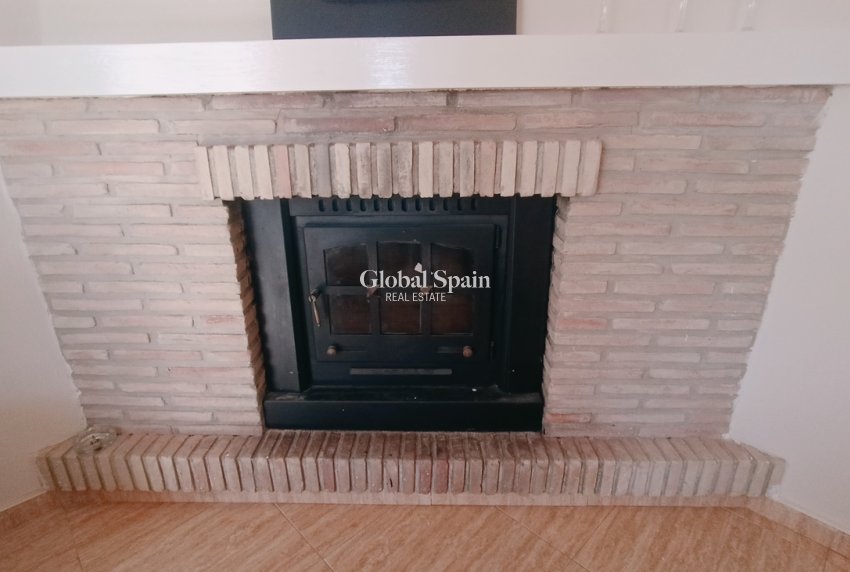 Resale - VILLA -
AVILESES - Inland