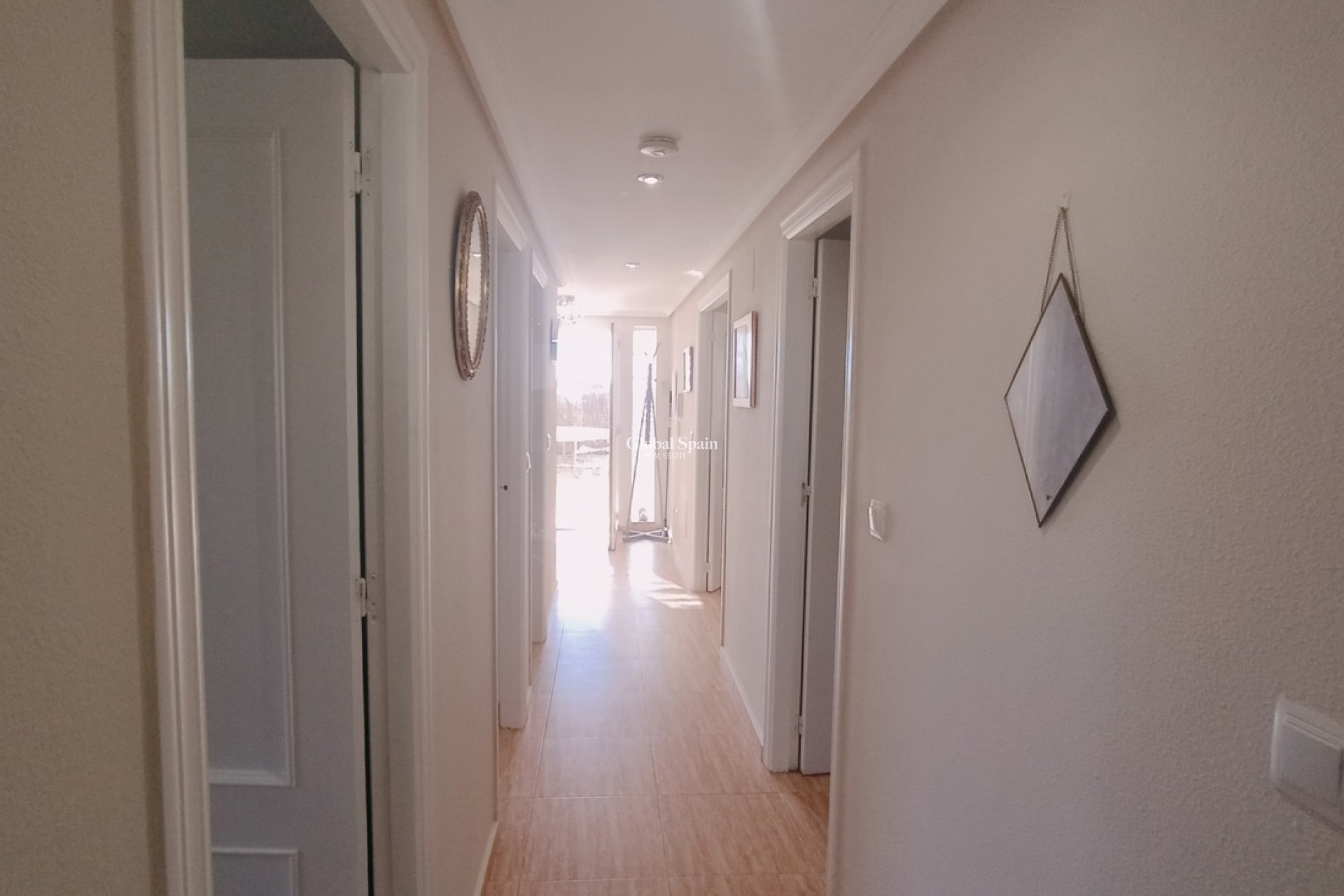 Resale - VILLA -
AVILESES - Inland