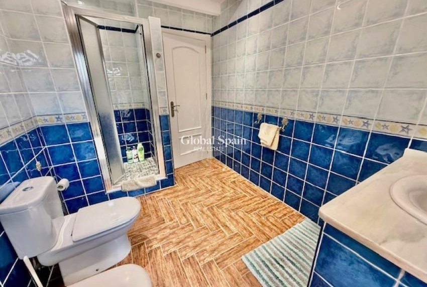 Resale - VILLA -
AVILESES - Inland