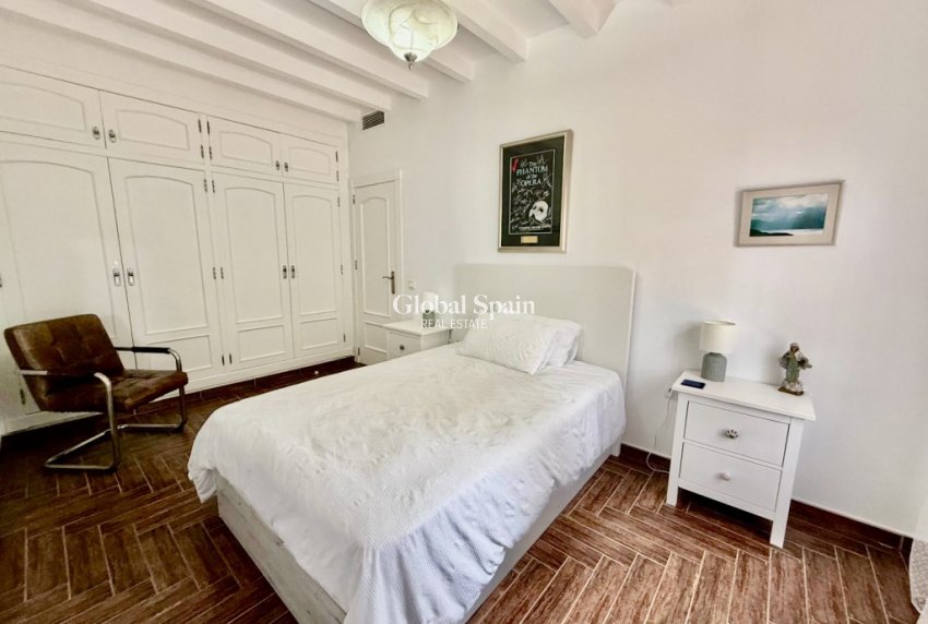 Resale - VILLA -
AVILESES - Inland