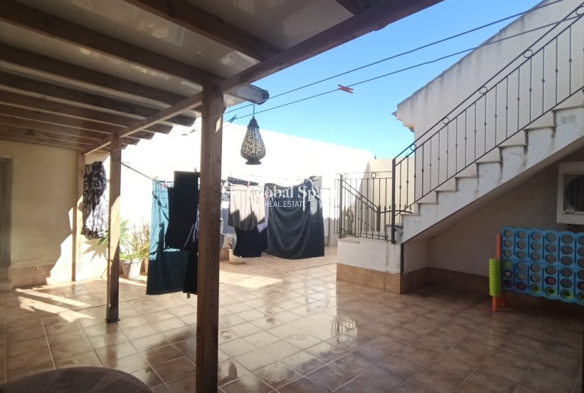 Resale - VILLA -
AVILESES - Inland