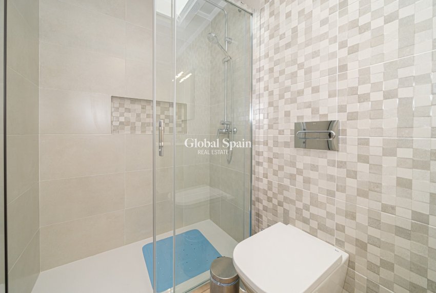 Resale - VILLA -
AVILESES - Inland