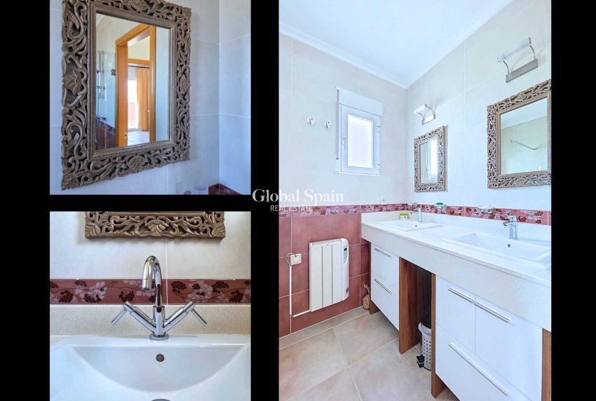 Resale - VILLA -
AYORA - Ayora