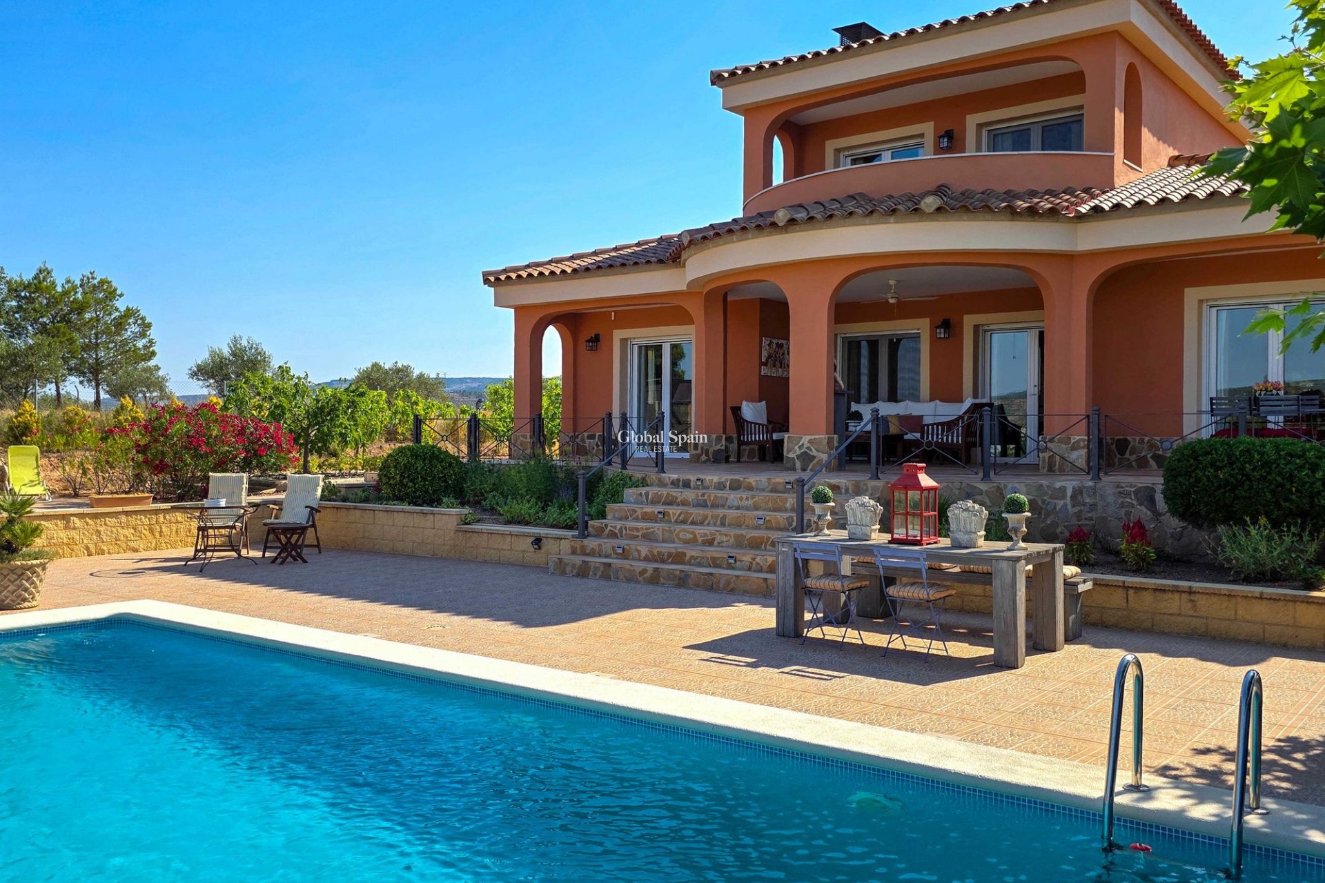 Resale - VILLA -
AYORA - Ayora