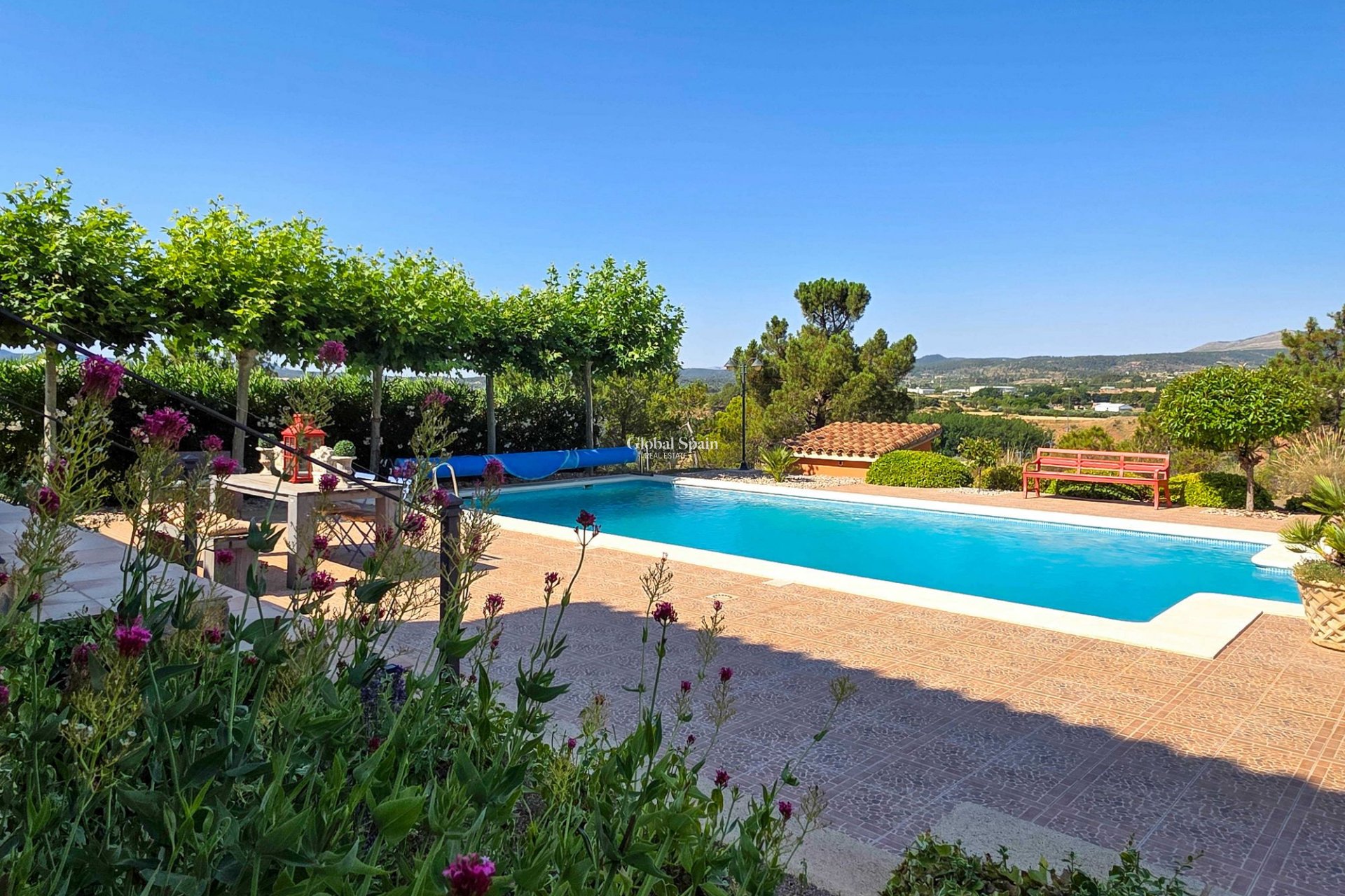 Resale - VILLA -
AYORA - Ayora