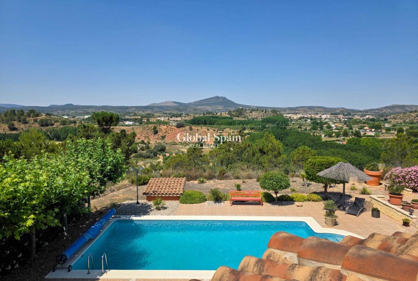 Resale - VILLA -
AYORA - Ayora