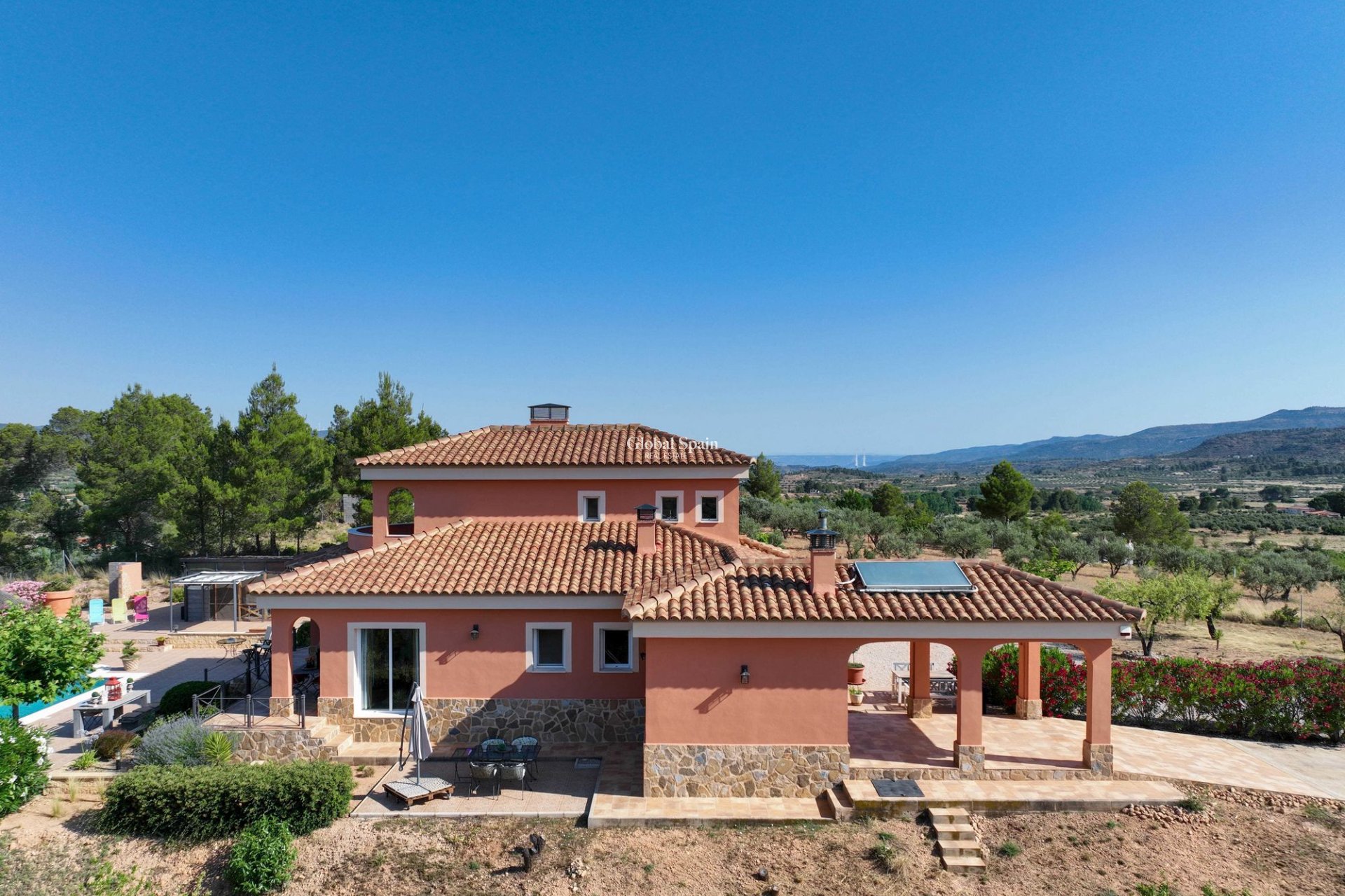 Resale - VILLA -
AYORA - Ayora