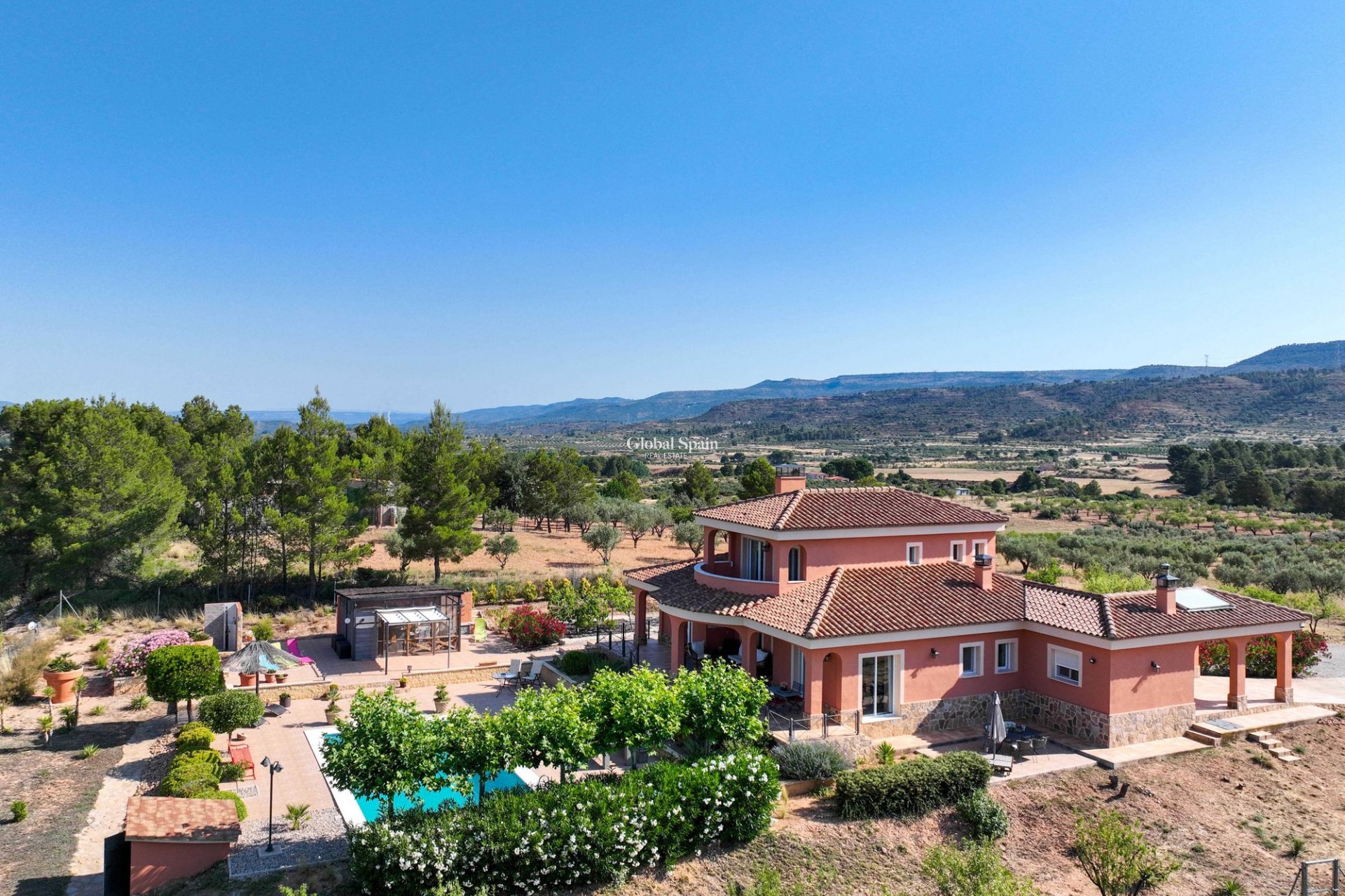 Resale - VILLA -
AYORA - Ayora